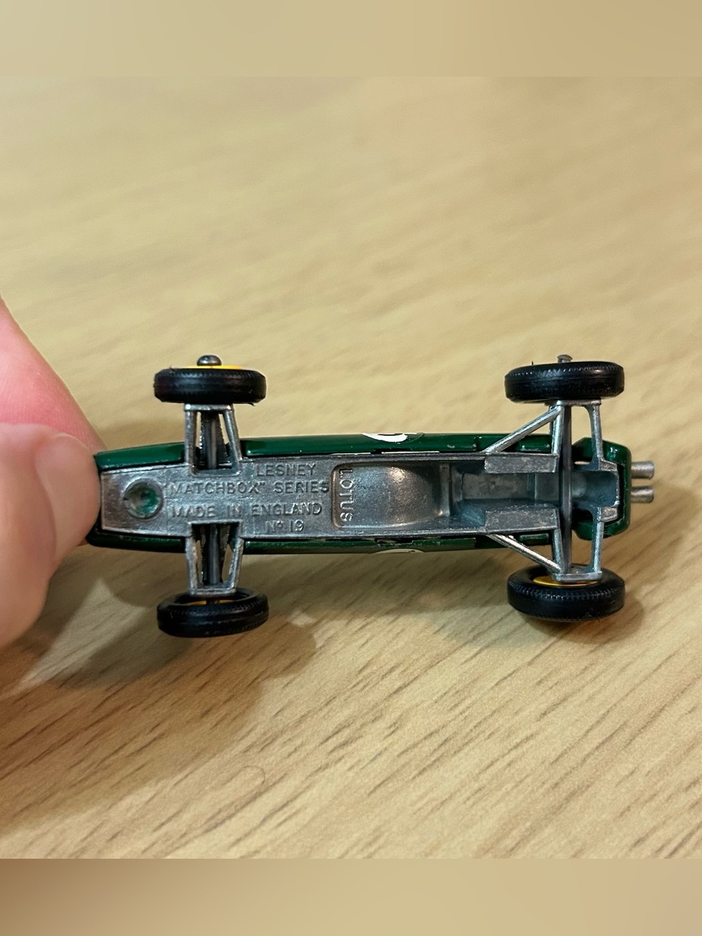 Lotus Racing Car Matchbox Car - Picture 4 of 4
